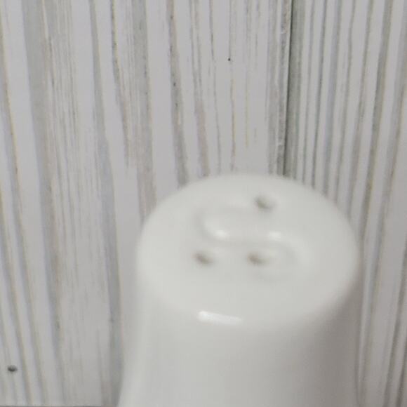 Vintage J&K Meakin Blue Onion Salt & Pepper Shaker Set 5.25" Nordic England MCM - Picture 11 of 12